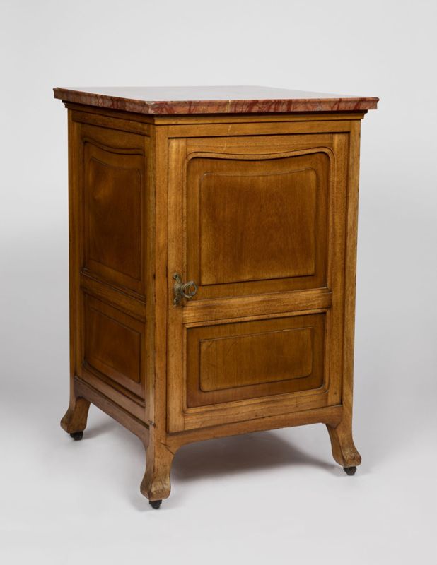 table de nuit / Hôtel Solvay, Bruxelles, avenue Louise 224