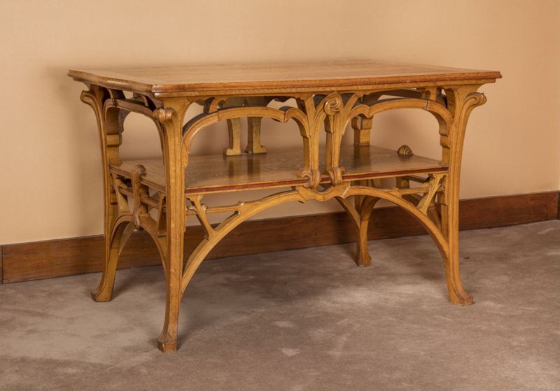 table[meuble] / Hôtel Solvay, Bruxelles, avenue Louise 224
