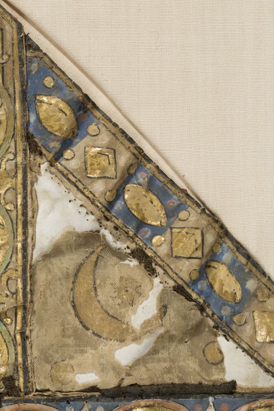 mitre / Trésor d'Oignies [Institut des Soeurs de Notre-Dame]