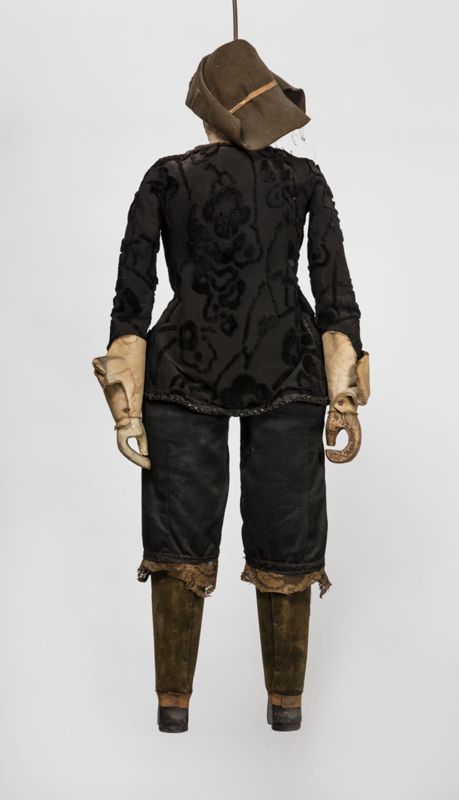 Corps de gentilhomme et tête d'homme du peuple