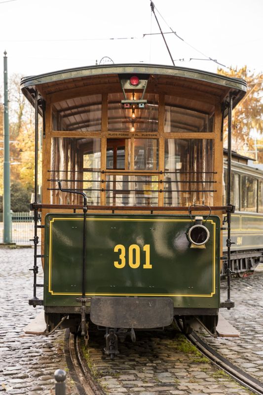 Tramway 984 et remorque 301