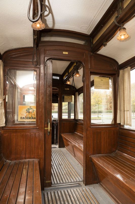 Tramway 984 et remorque 301