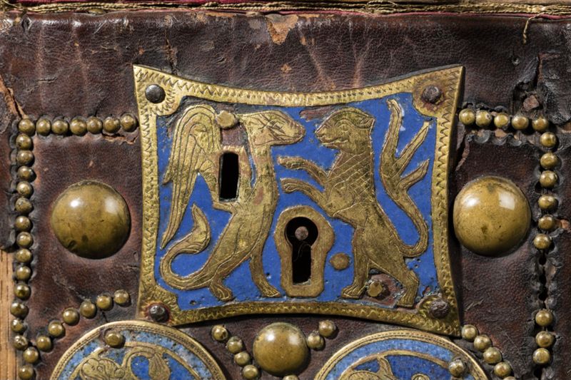 Coffret-écrin de la couronne-reliquaire des saintes Épines