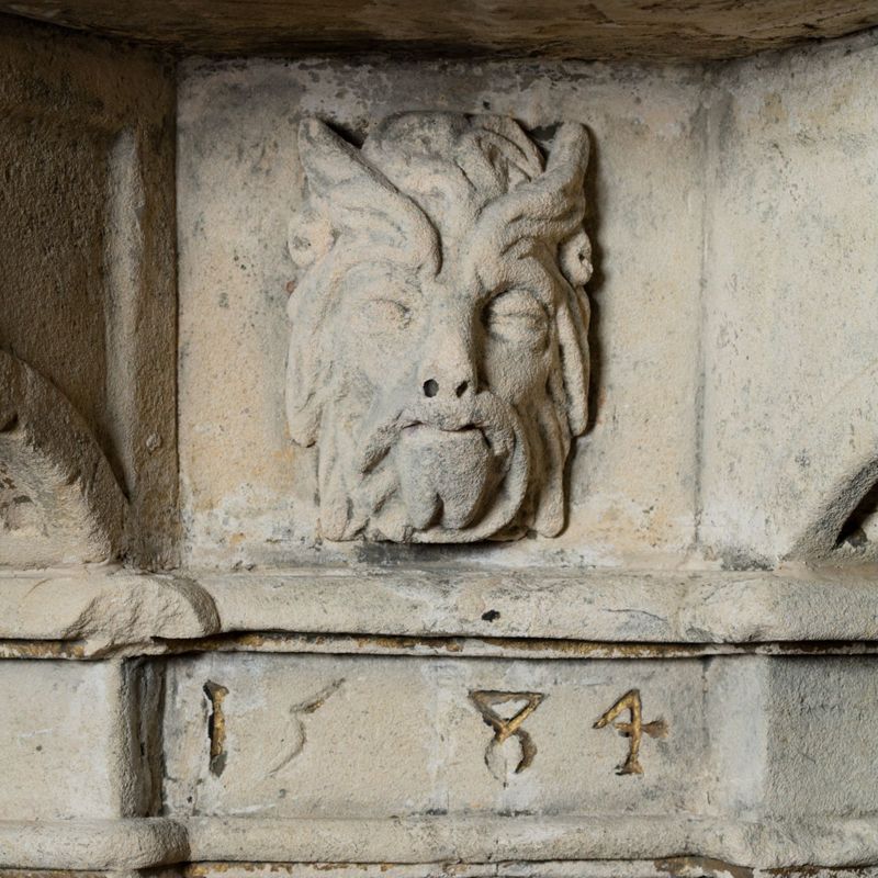 tour du Saint-Sacrement / Eglise Saint-Sébastien[Loyers]