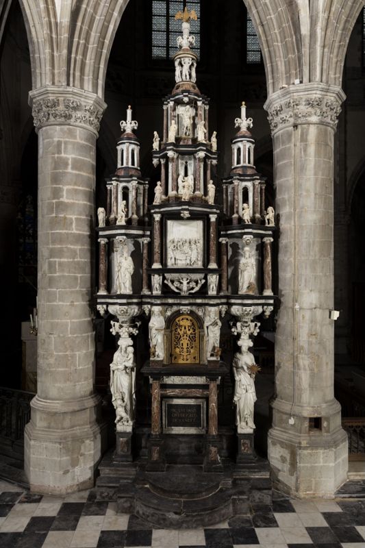 tour du Saint-Sacrement / Eglise Saint-Martin[Alost]