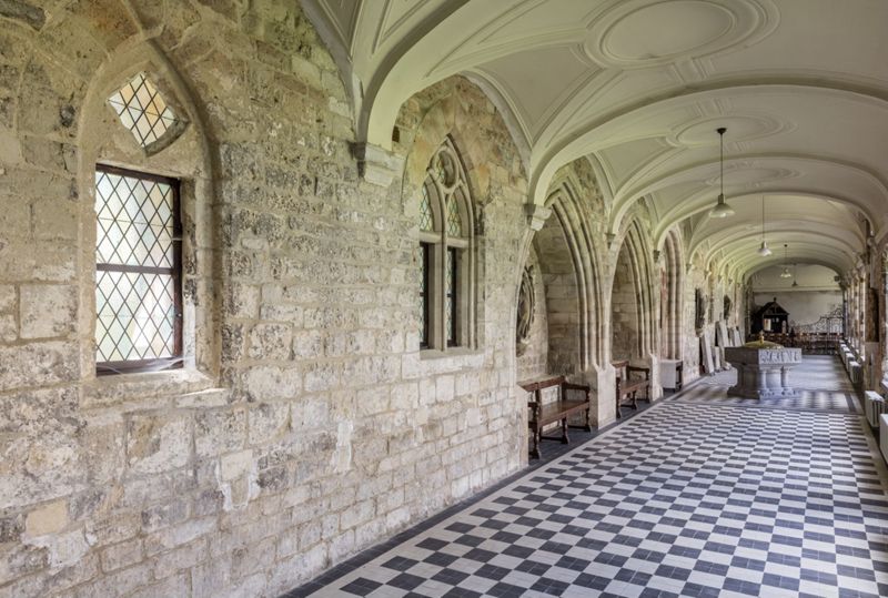 cloître[église] / Eglise Notre-Dame de la Cambre et Saint-Philippe Néri[Ixelles]