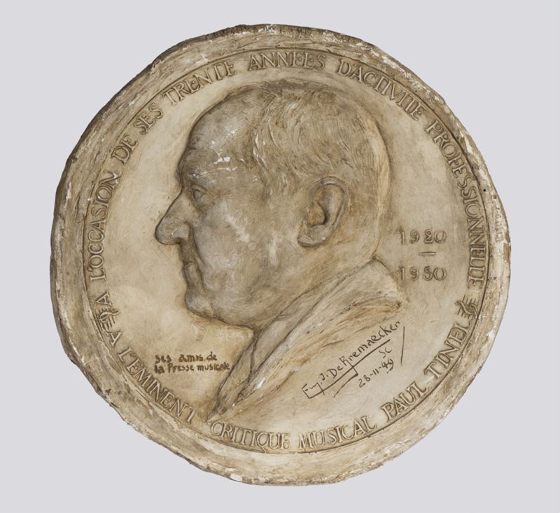 Portrait en médaillon du critique d'art musical Paul Tinel 1892-1974