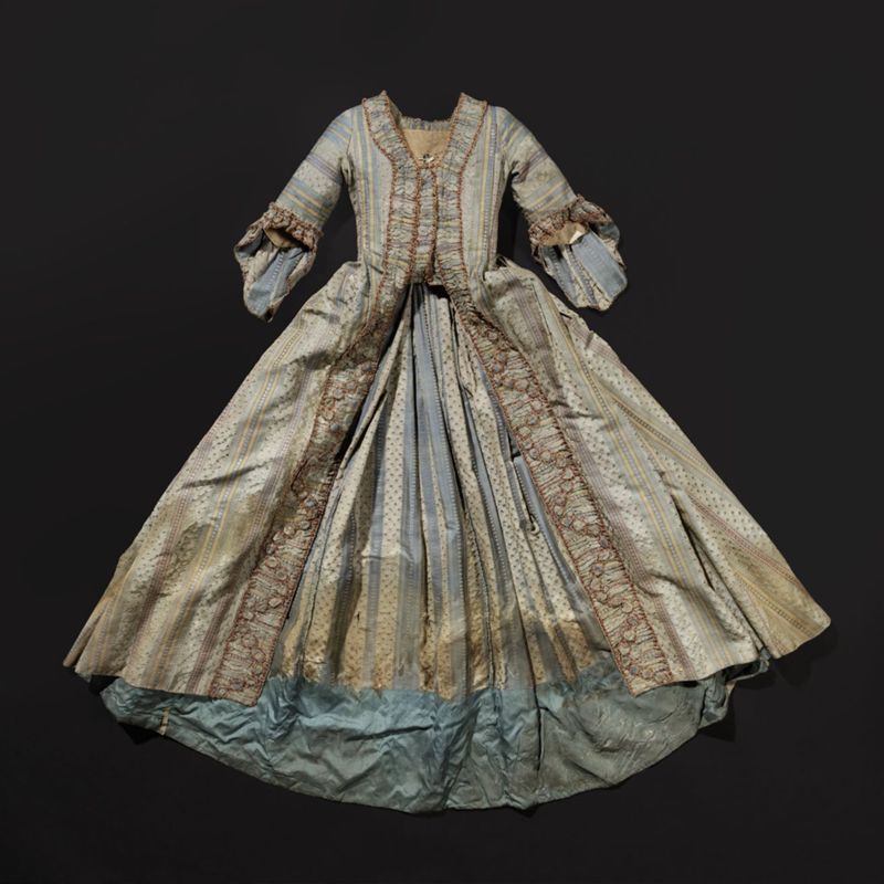 Robe à la française met Watteau-plooien
