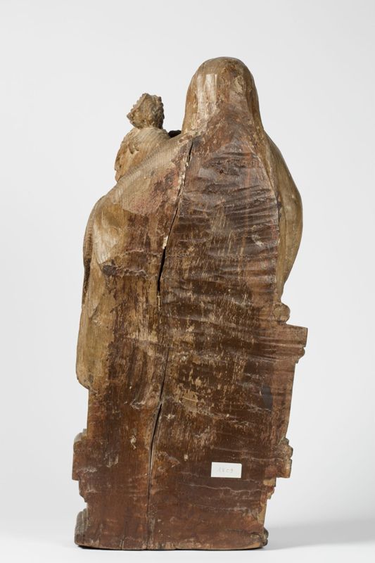 Sainte Anne Trinitaire assise