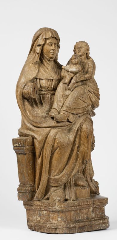 Sainte Anne Trinitaire assise