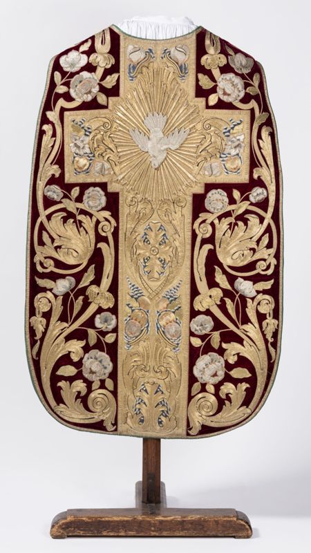 Chasuble de l'ornement dit Grand Rouge de Saint-Martin