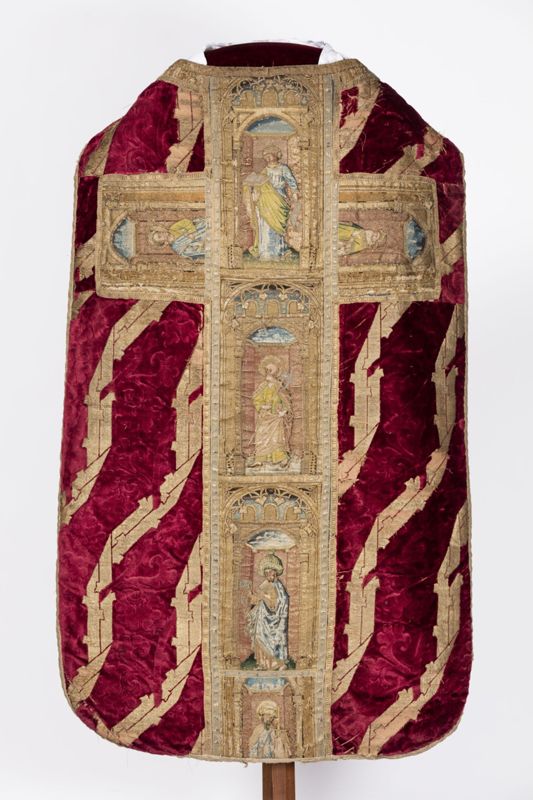 Chasuble aux bâtons d'or
