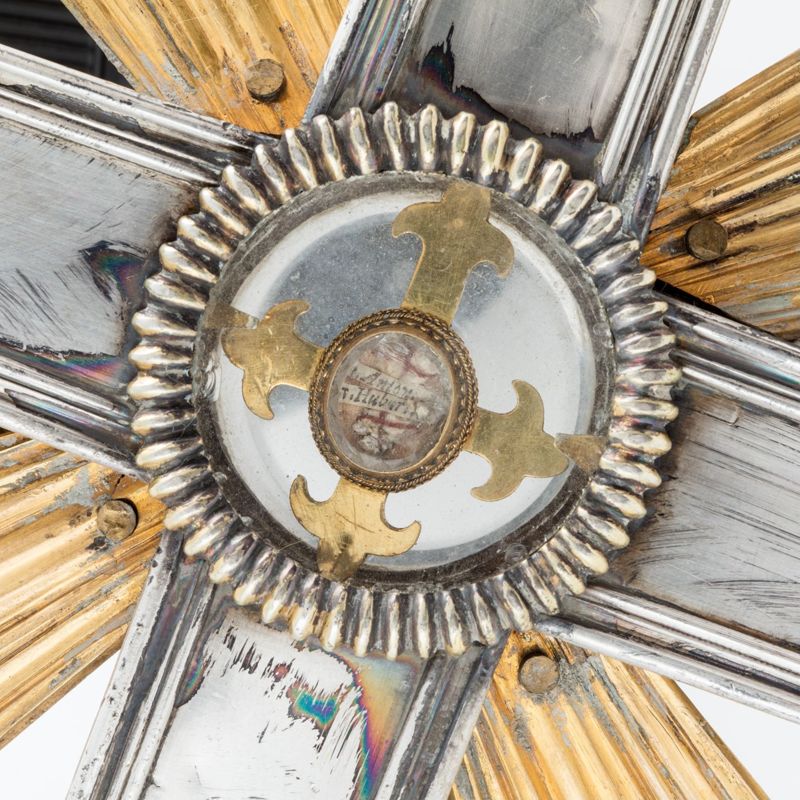 Croix reliquaire de la sainte Croix et des saints Antoine et Hubert
