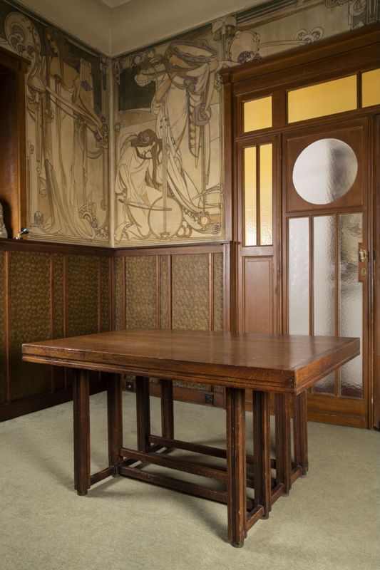 table[meuble] / Maison Paul et Lina Cauchie