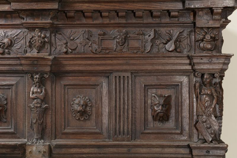 cheminée[élément d'architecture] / Château de la Neuville