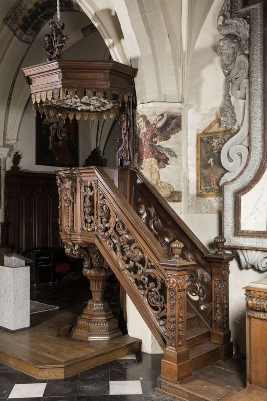 chaire de vérité / Eglise Sainte-Elisabeth[Haren]