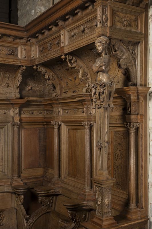 Stalles du choeur des dames (est)