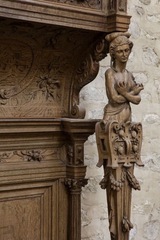 Stalles du choeur des dames (centre)