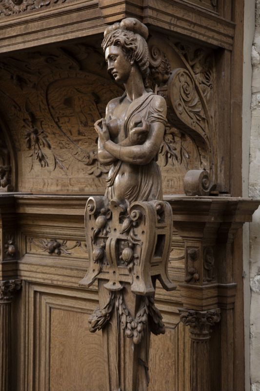 Stalles du choeur des dames (centre)