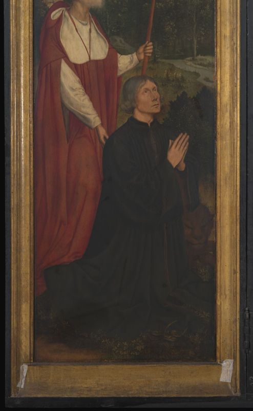 Christus aan het kruis met stichterspaar