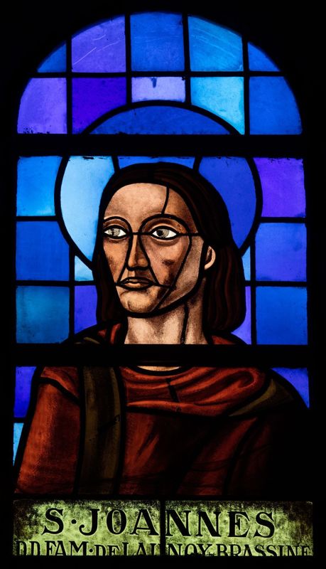 Vitrail de la Communion des Apôtres : saint Jean l’Evangéliste