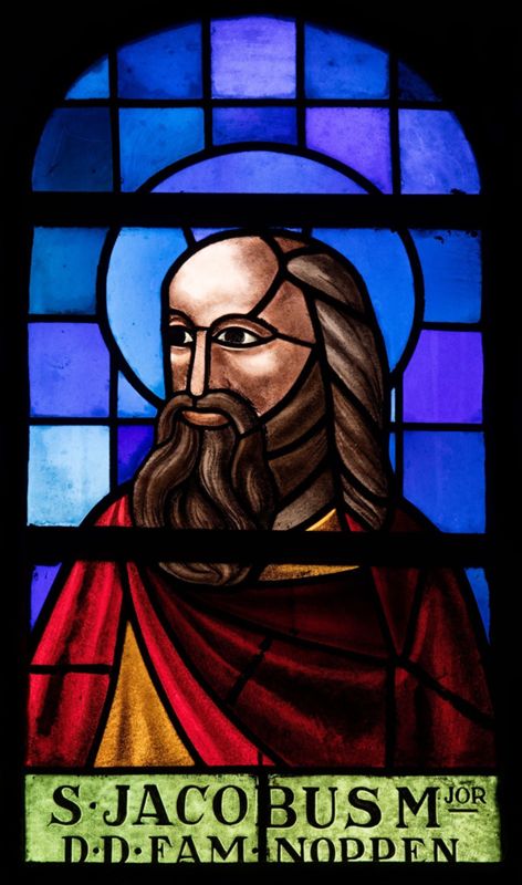Vitrail de la Communion des Apôtres : saint Jacques le Majeur