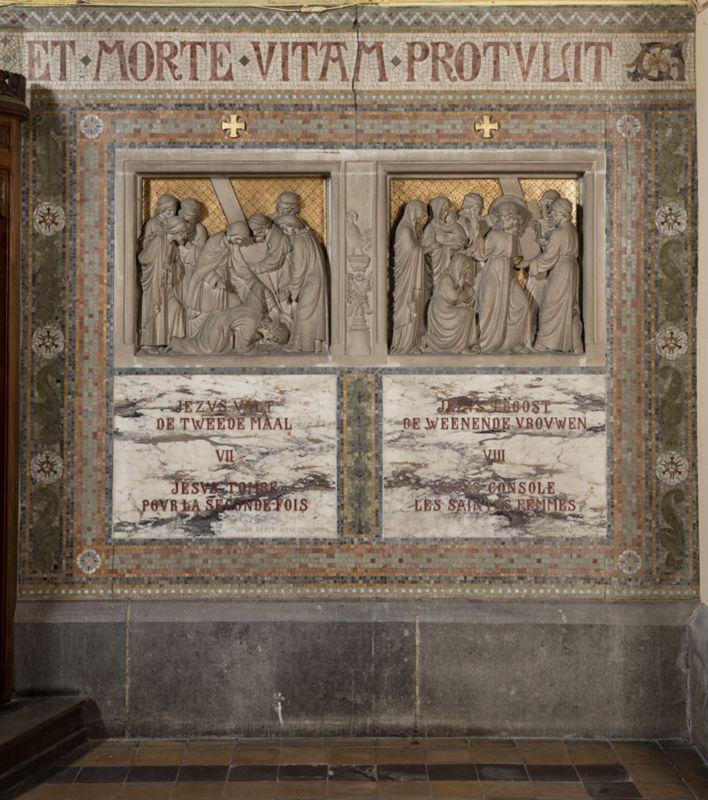 Parement mural du Chemin de croix