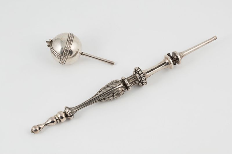 sceptre[bâton] / Eglise Saint-Job[Carloo(Uccle)]