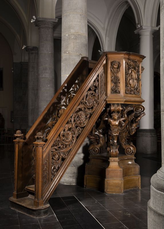 chaire de vérité / Eglise Saint-Pierre[Uccle]