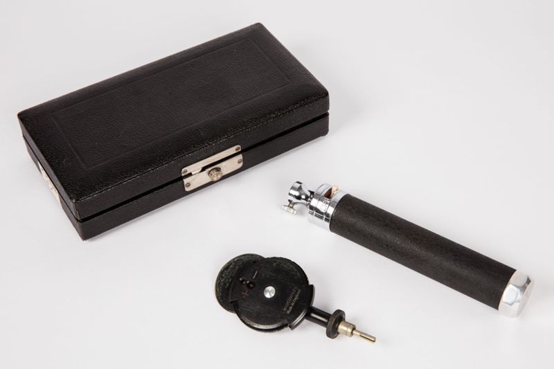 Ophtalmoscope (modèle Gowllands)