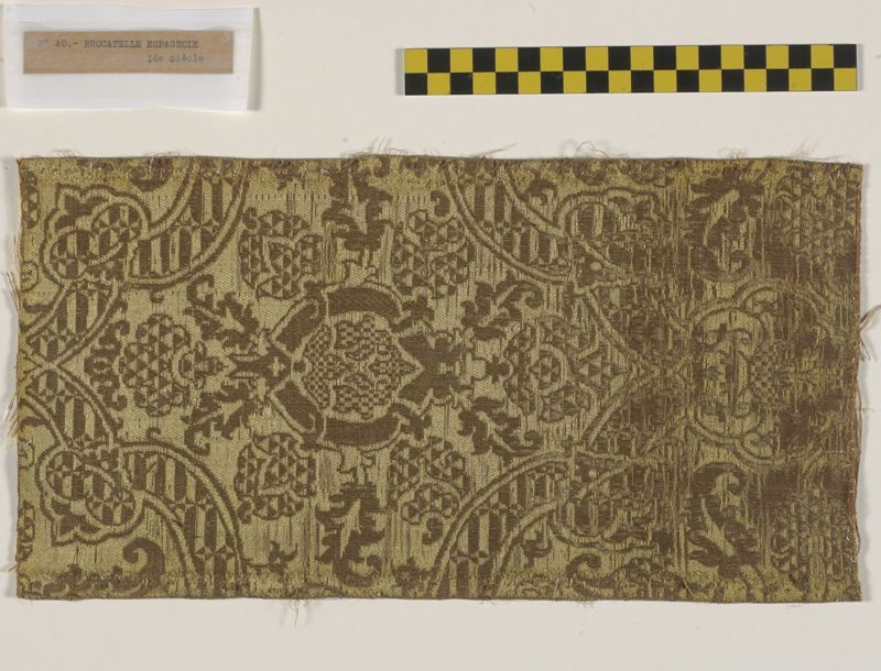 textile[fragment] / Musée Chanoine Puissant