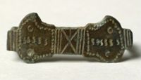 Y008009