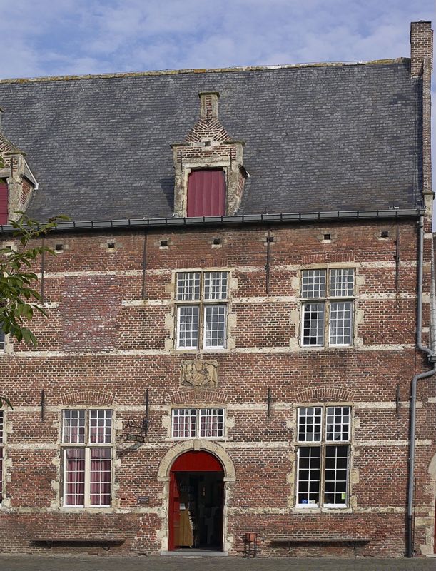 Washuis, abdijbakkerij, abdijhoeve, Sint-Norbertusdrukkerij en tiendschuur
