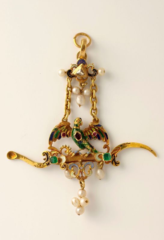 parure de cou / Museum Mayer van den Bergh