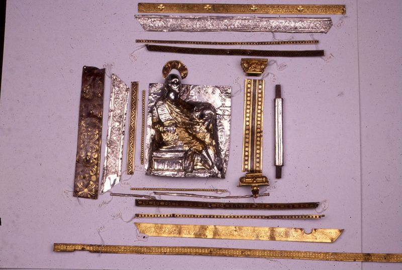 Châsse de saint Mengold