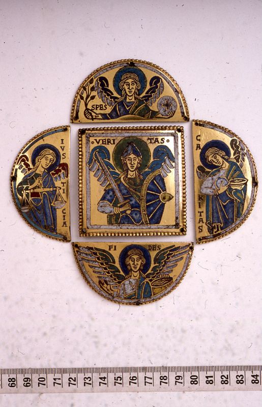 Reliquaire de saint Gondulphe en forme de pignon de châsse